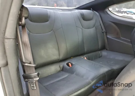 2015 Hyundai Genesis Coupe 3.8L z USA, uszkodzony, nr VIN KMHHU6KJ5FU127016